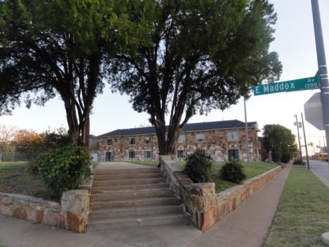 1200 E Maddox Avenue Fort Worth TX 76104