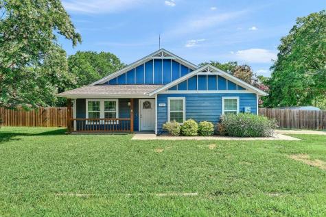 402 W Elm Street Whitewright TX 75491