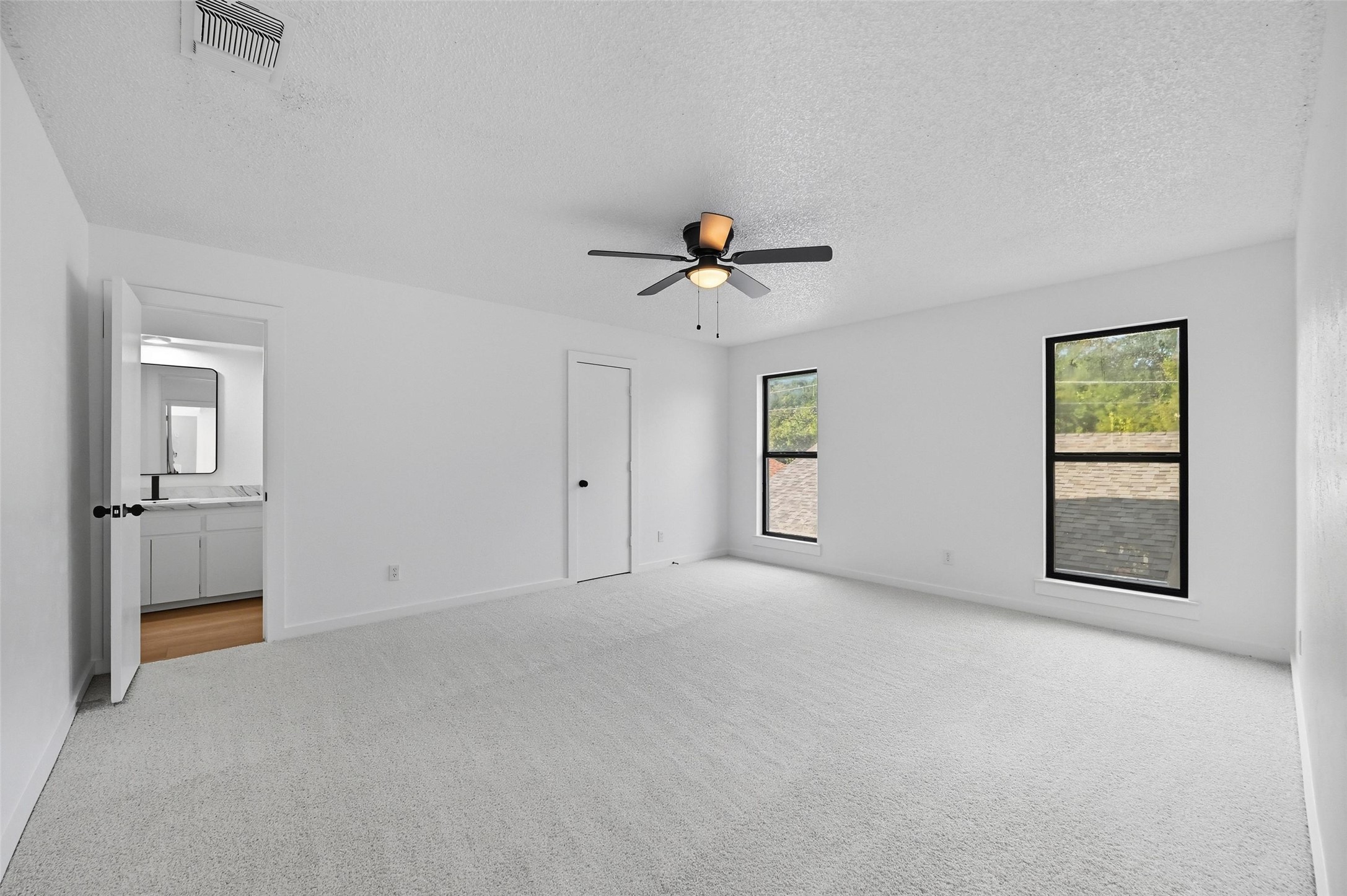 2409 Putnam Street Fort Worth TX 76112