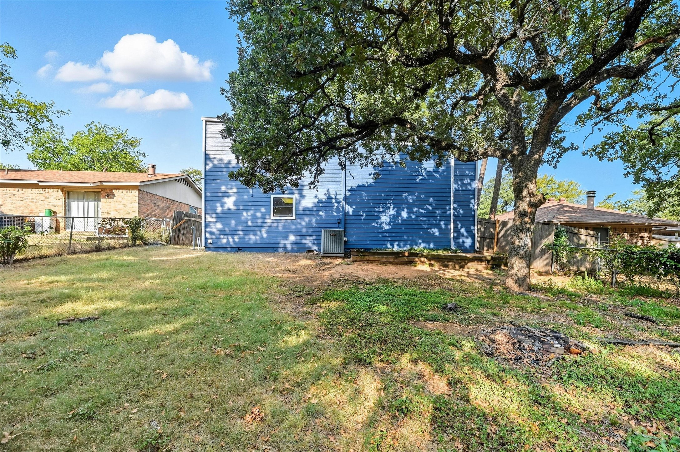 2409 Putnam Street Fort Worth TX 76112