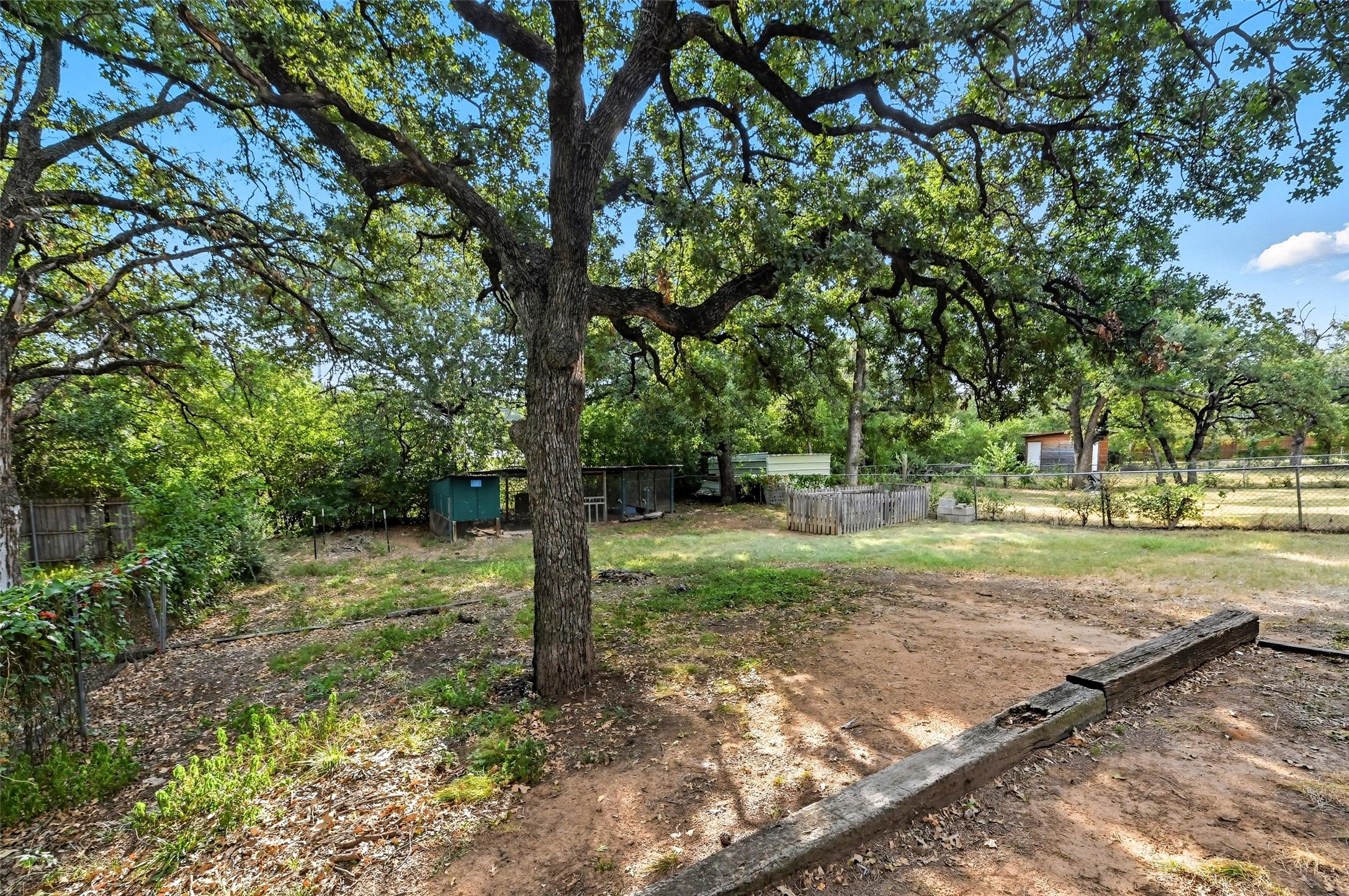 2409 Putnam Street Fort Worth TX 76112