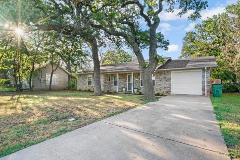 1530 W Groesbeck Street Stephenville TX 76401