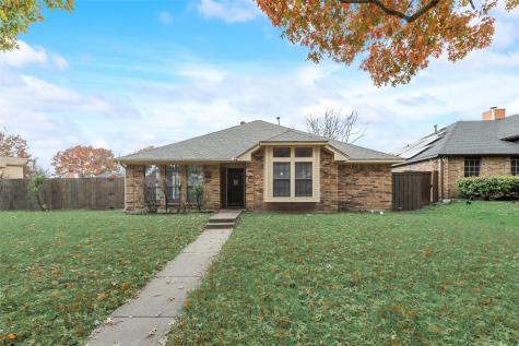 627 Atteberry Lane Lancaster TX 75146