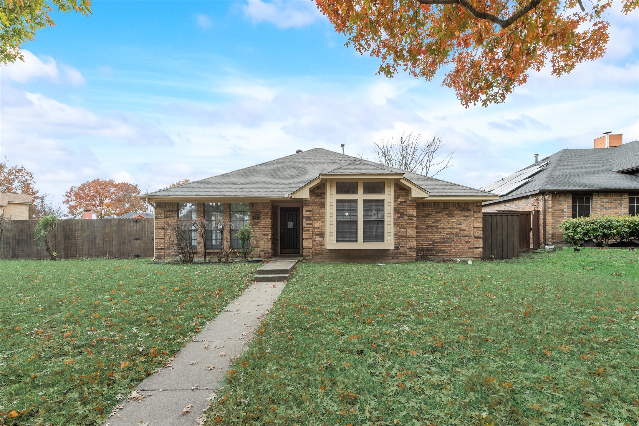 627 Atteberry Lane Lancaster TX 75146