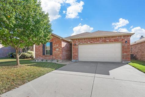 2320 Gelbray Place Fort Worth TX 76131