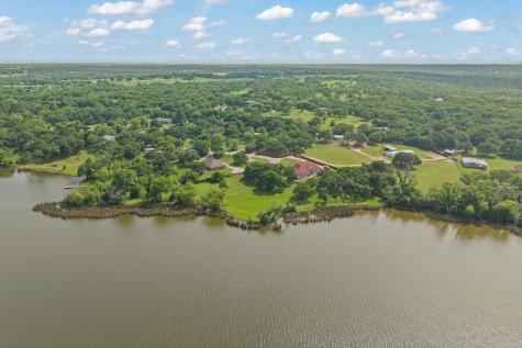 1701 W Lake Shore Drive Alvarado TX 76009