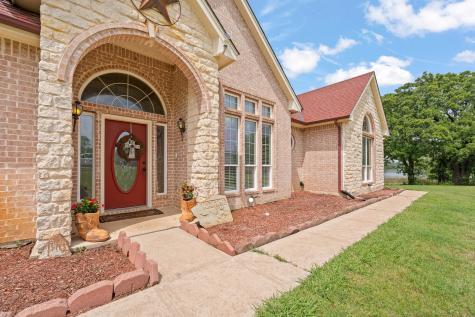 1701 W Lake Shore Drive Alvarado TX 76009