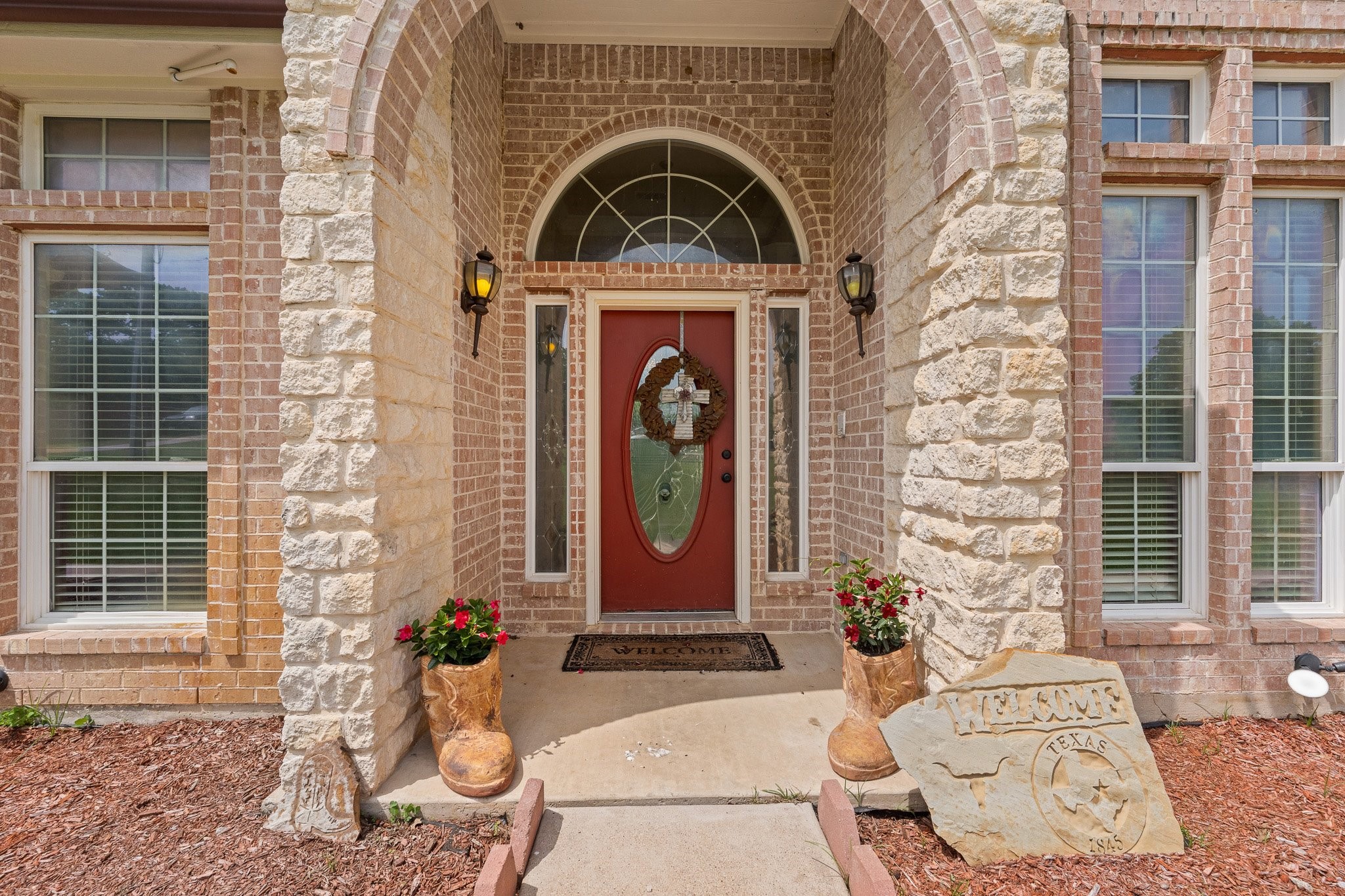 1701 W Lake Shore Drive Alvarado TX 76009