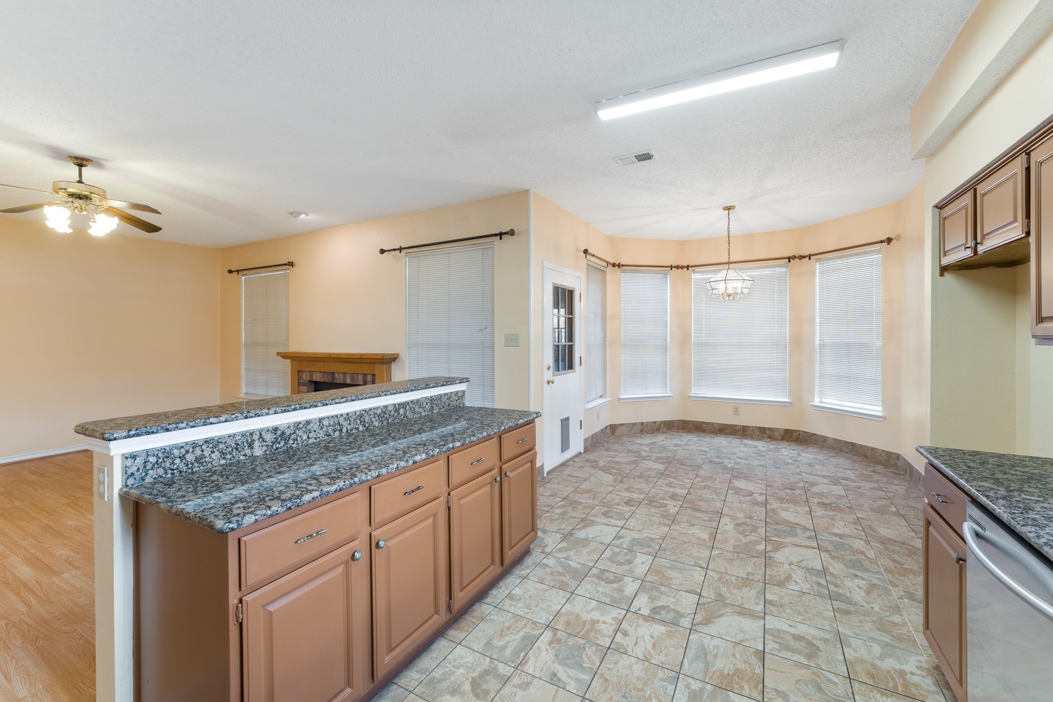 4303 Solitude Court Arlington TX 76017