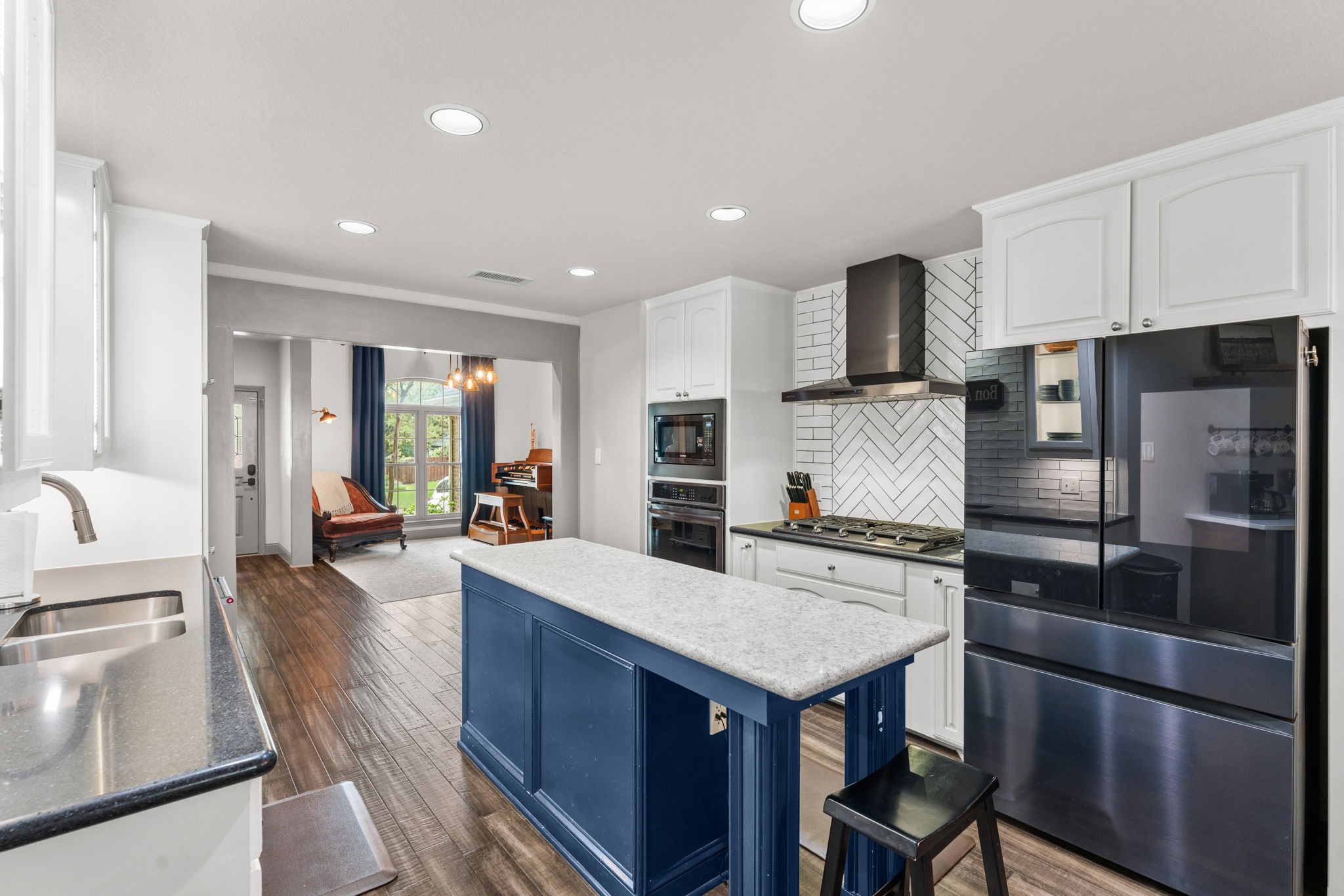 404 Arbor Lawn Drive Burleson TX 76028