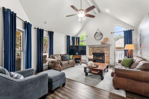 404 Arbor Lawn Drive Burleson TX 76028