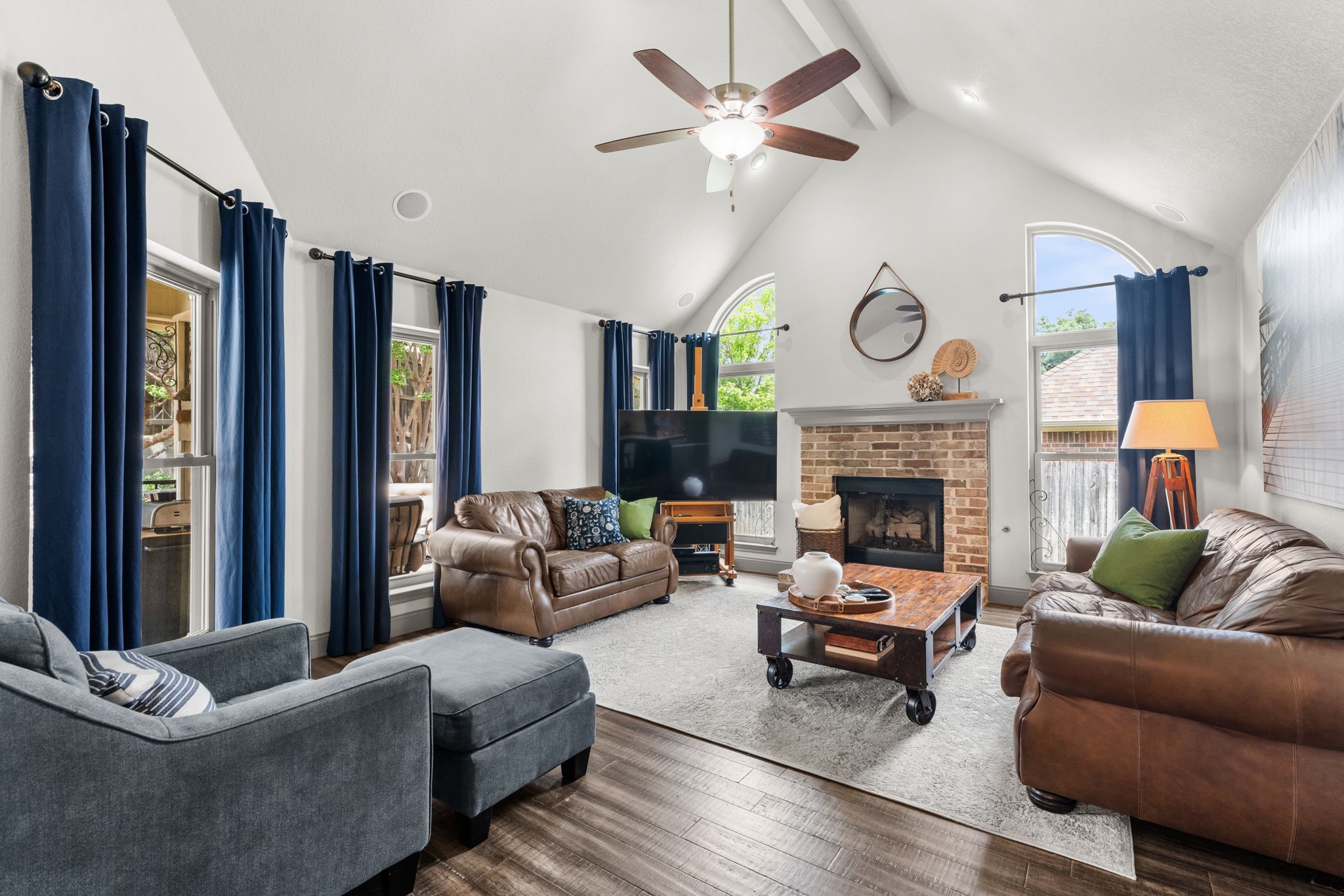 404 Arbor Lawn Drive Burleson TX 76028