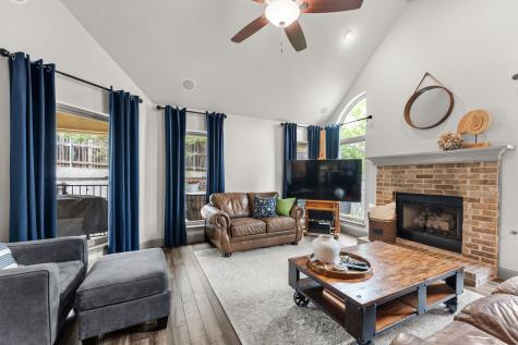 404 Arbor Lawn Drive Burleson TX 76028