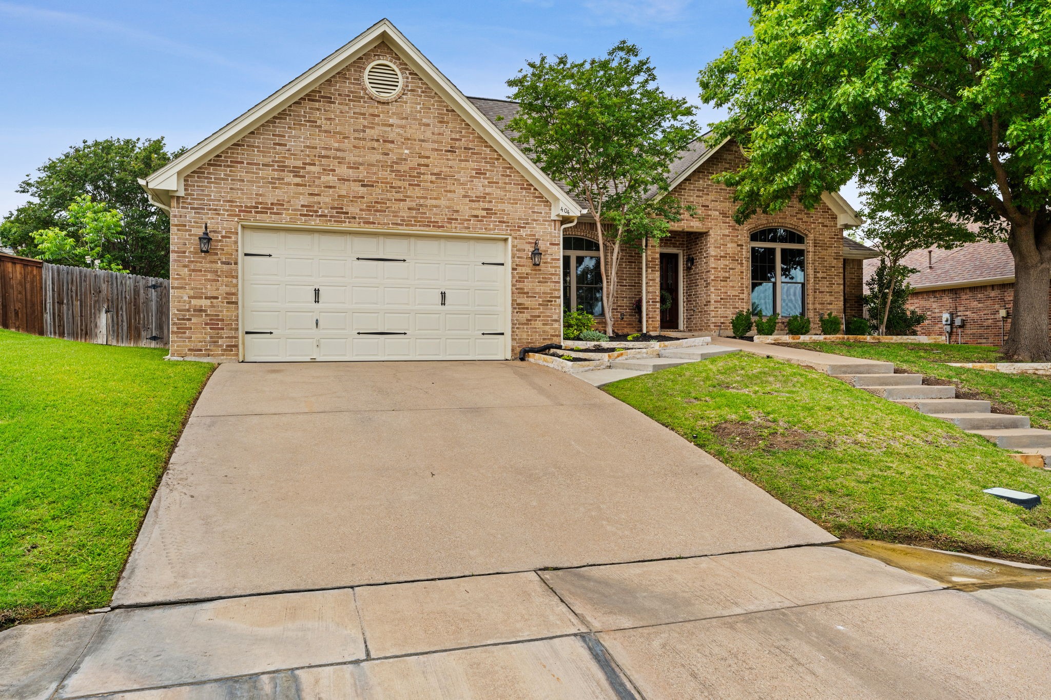 404 Arbor Lawn Drive Burleson TX 76028
