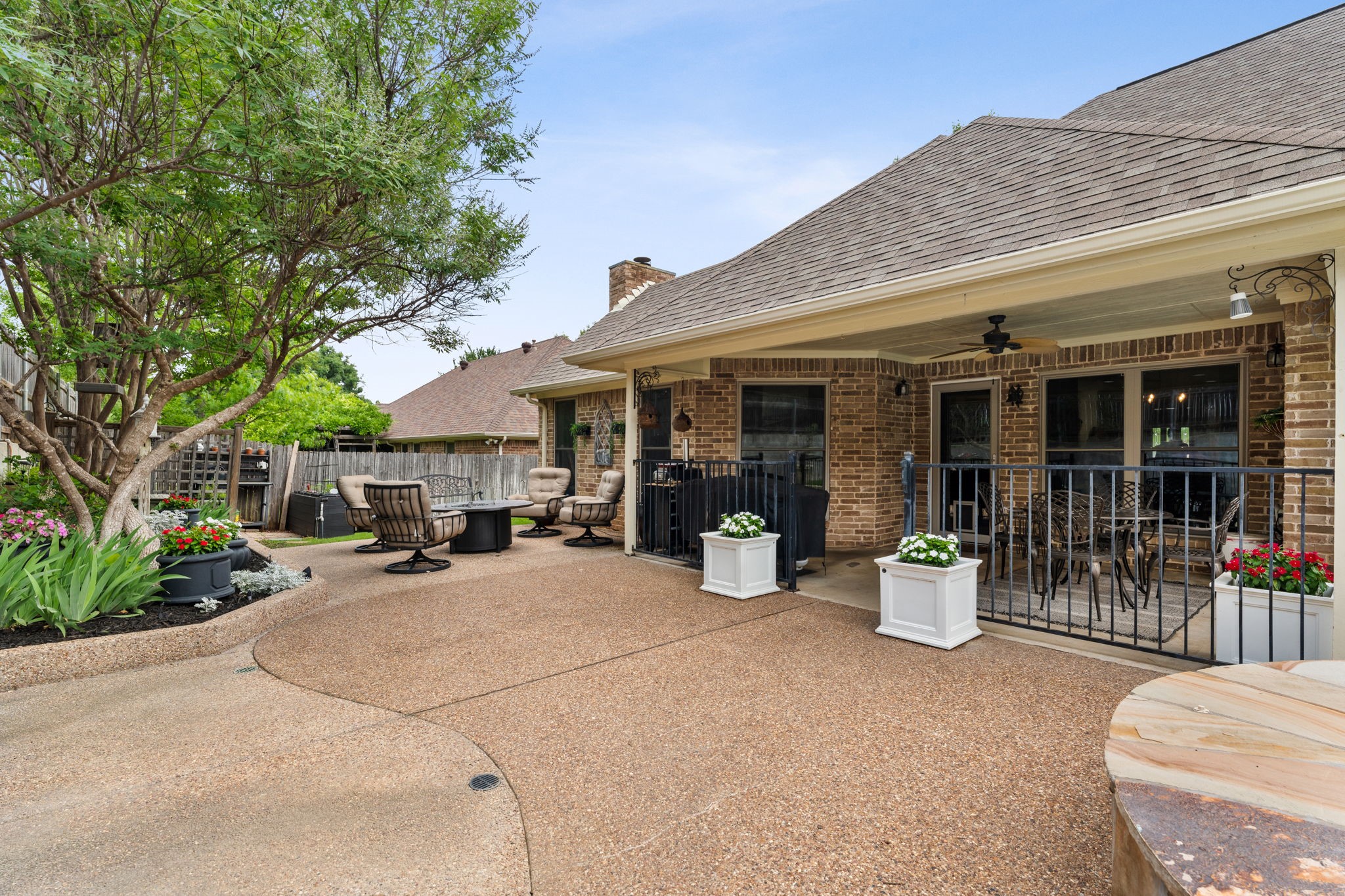 404 Arbor Lawn Drive Burleson TX 76028