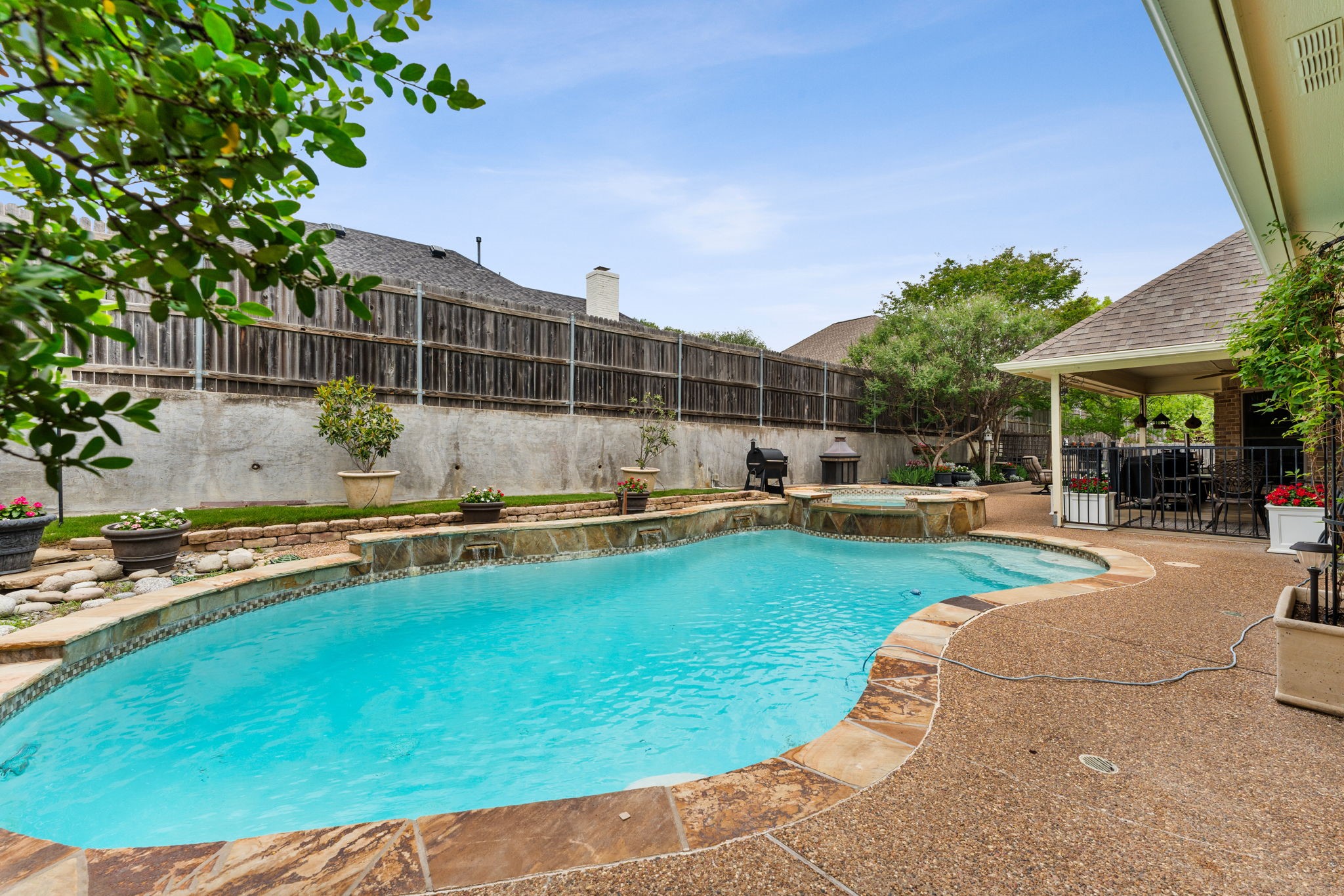 404 Arbor Lawn Drive Burleson TX 76028