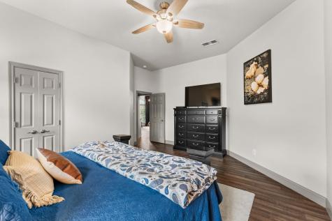 404 Arbor Lawn Drive Burleson TX 76028