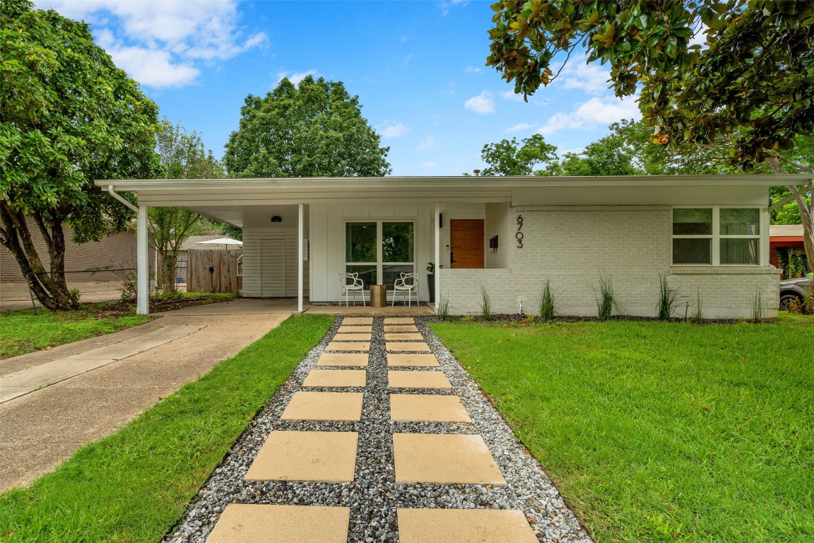 6703 Pimlico Drive Dallas TX 75214