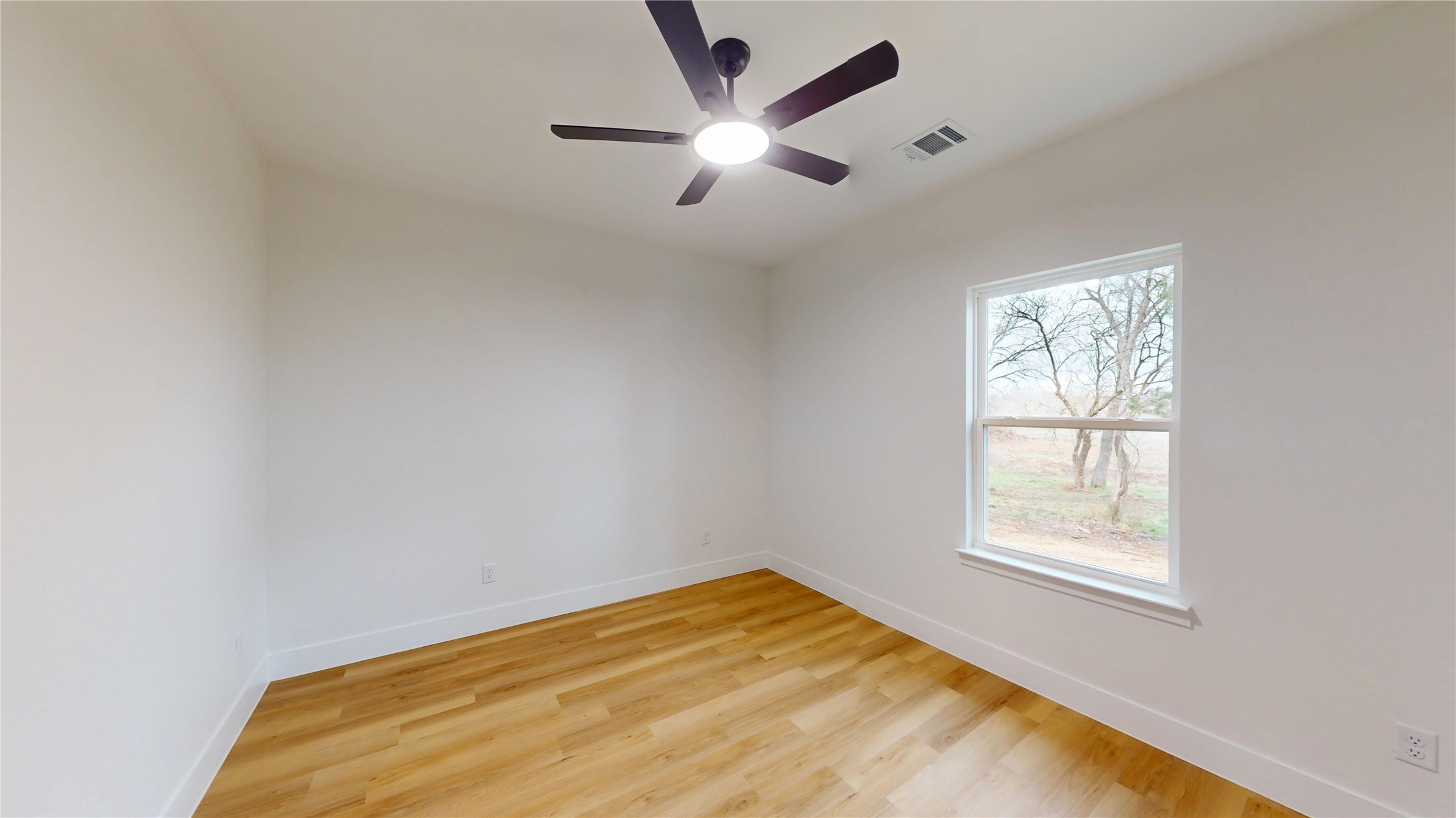 956 County Road 4108 Greenville TX 75401