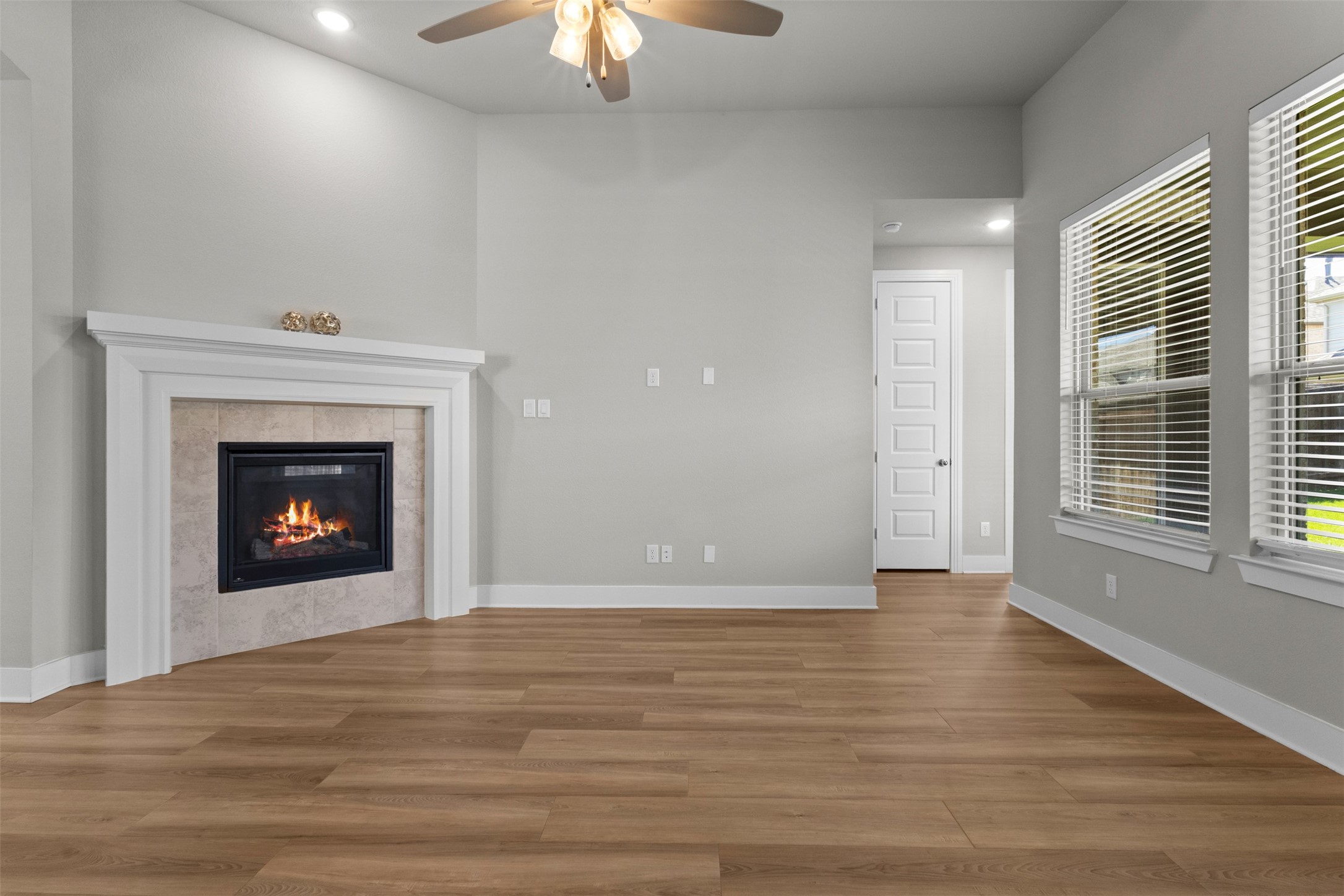 1916 Pelham Drive Aubrey TX 76227