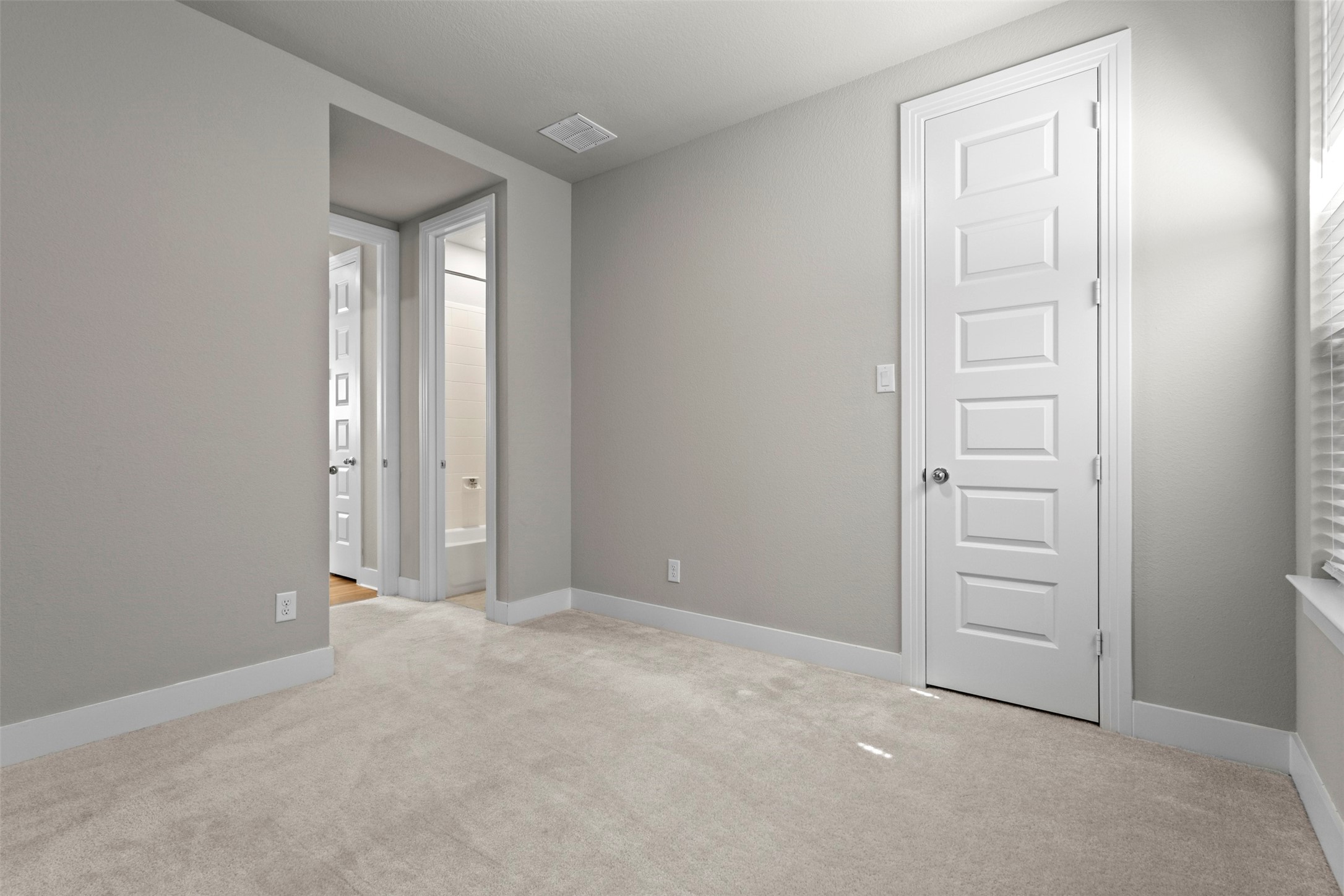 1916 Pelham Drive Aubrey TX 76227