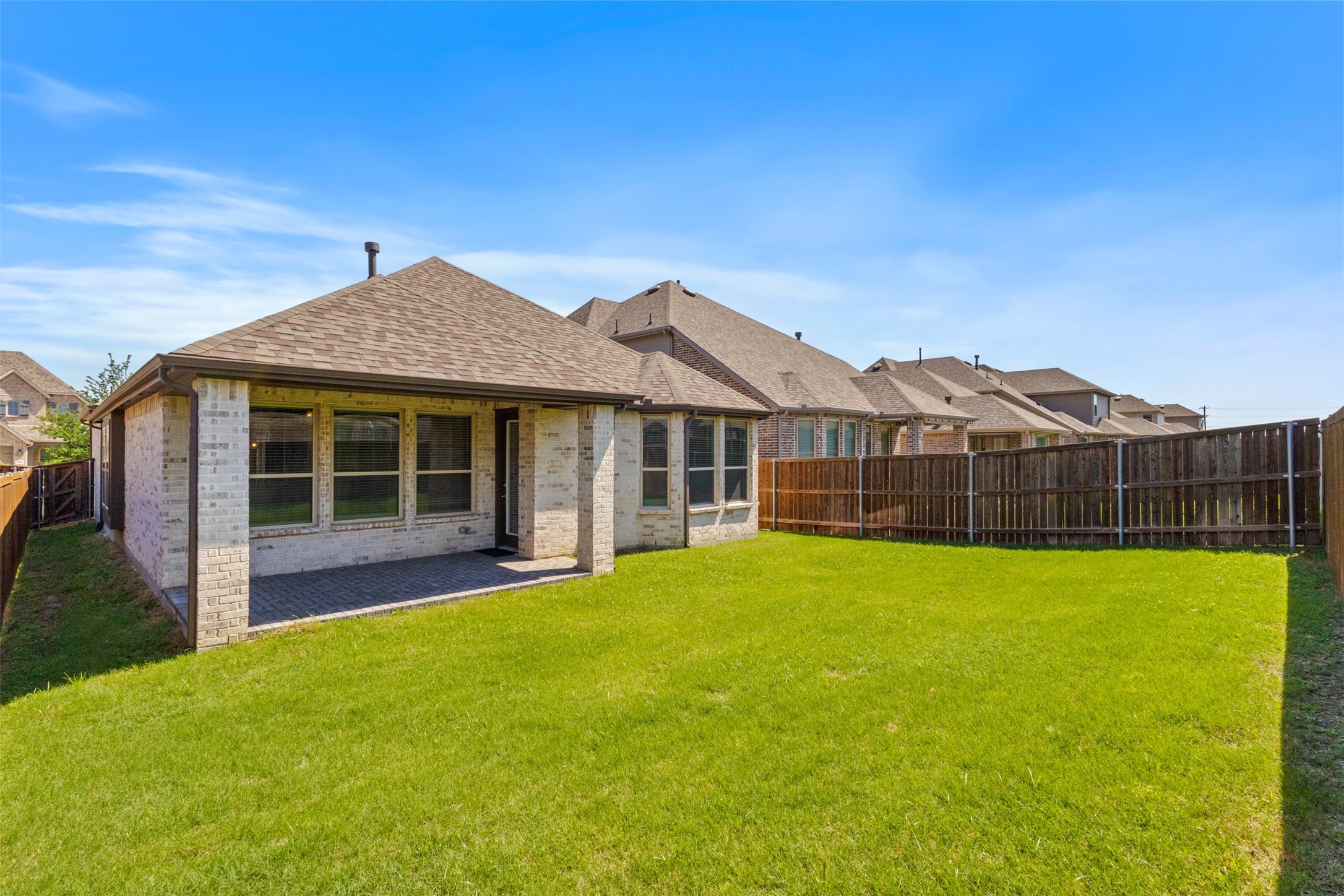 1916 Pelham Drive Aubrey TX 76227