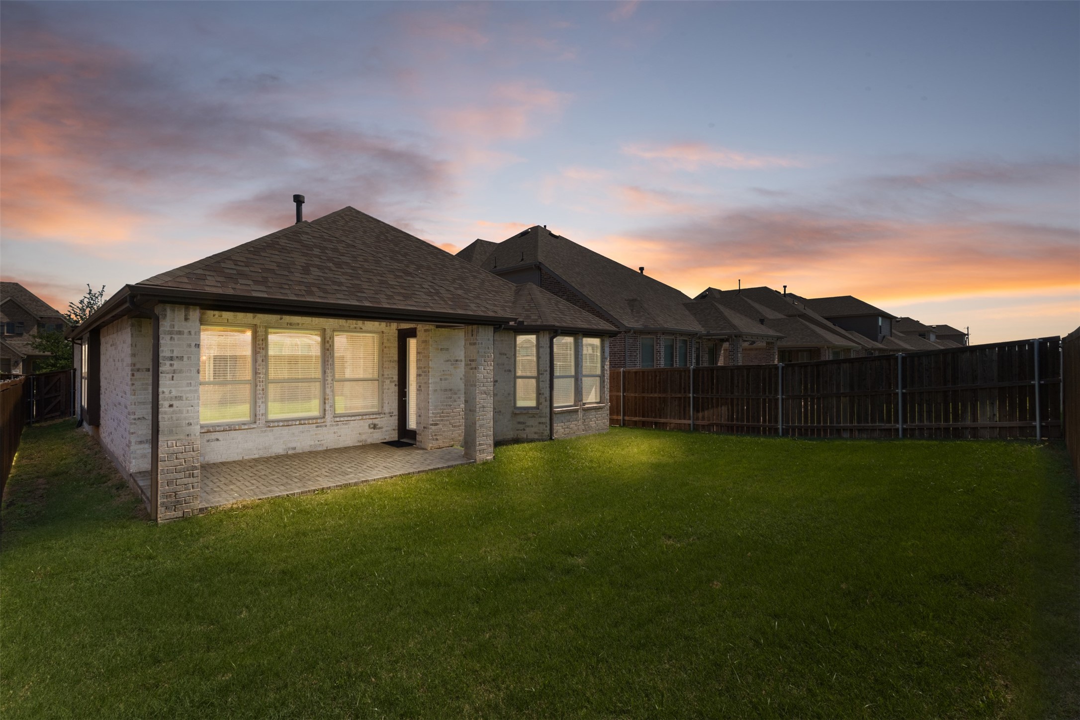 1916 Pelham Drive Aubrey TX 76227