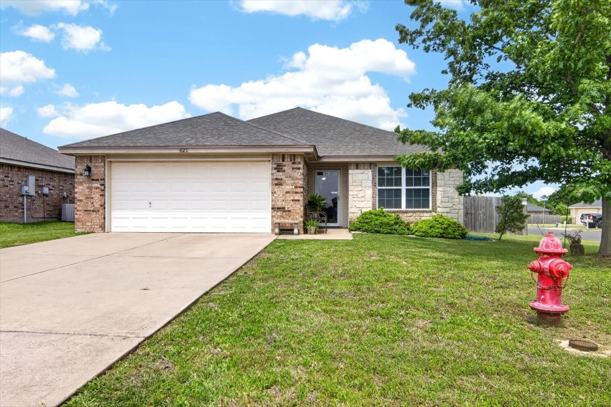 621 Apple Cross Drive Robinson TX 76706