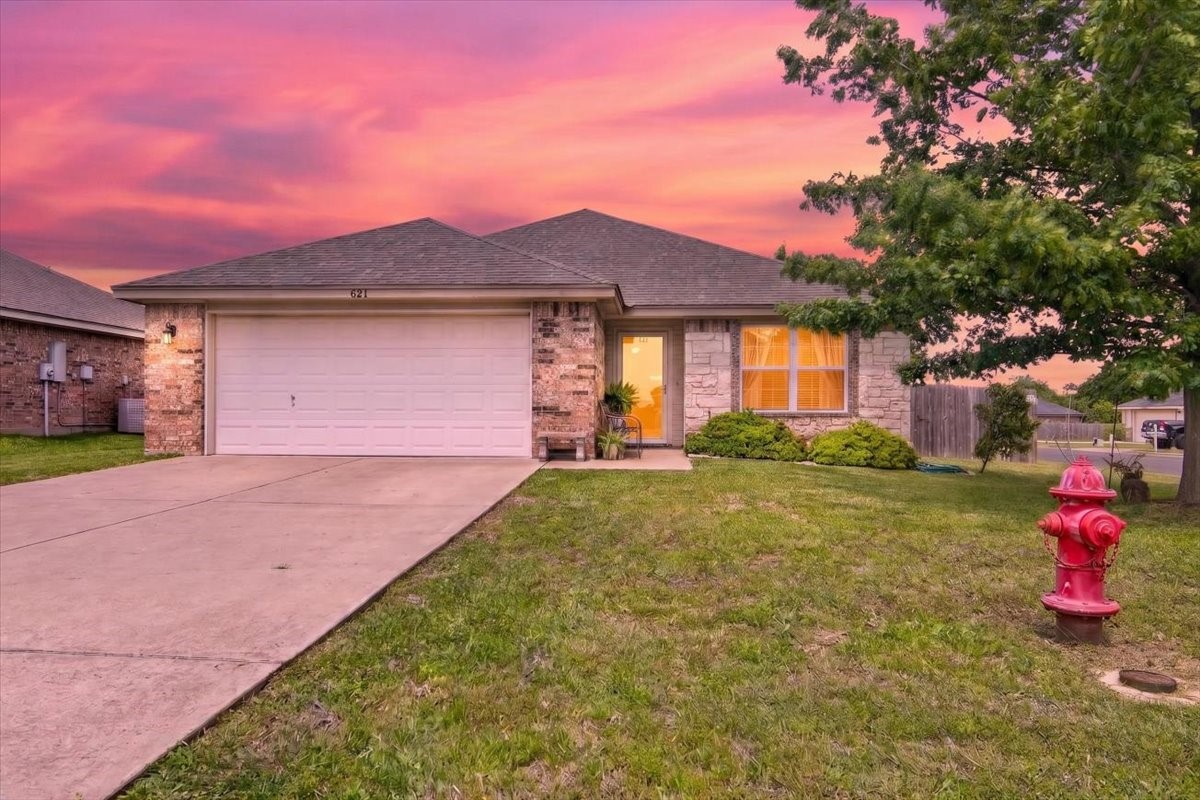 621 Apple Cross Drive Robinson TX 76706