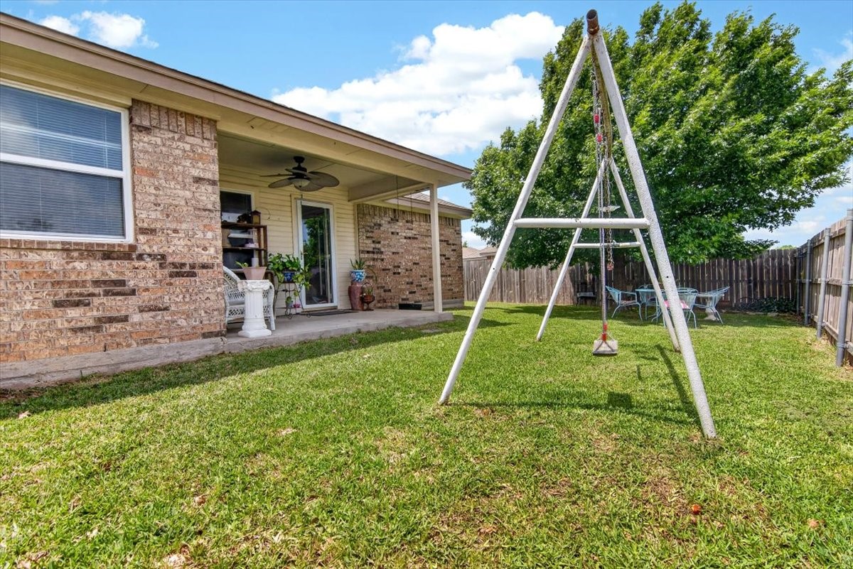 621 Apple Cross Drive Robinson TX 76706