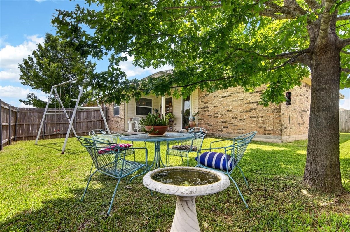621 Apple Cross Drive Robinson TX 76706