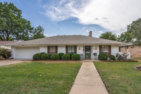 103 W Lavender Lane Arlington TX 76010