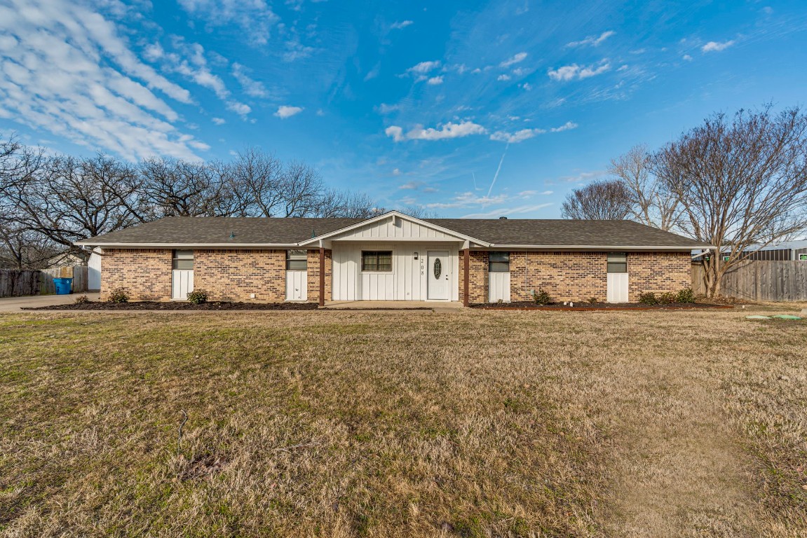 208 H And O Lane Alvarado TX 76009