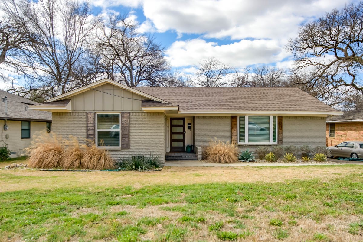 2464 El Cerrito Drive Dallas TX 75228