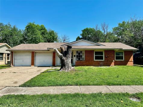 1909 Balla Way Grand Prairie TX 75051