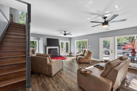 2715 Green Oaks Boulevard Arlington TX 76017
