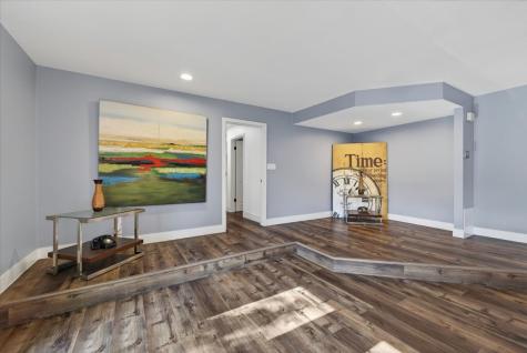 2715 Green Oaks Boulevard Arlington TX 76017