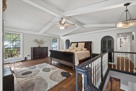 2715 Green Oaks Boulevard Arlington TX 76017
