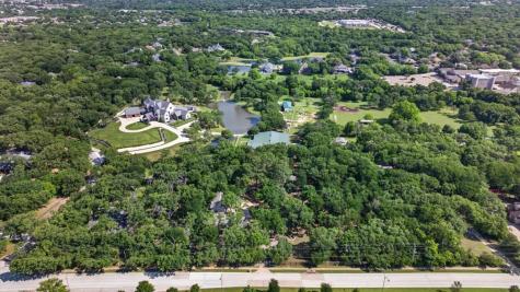 2715 Green Oaks Boulevard Arlington TX 76017