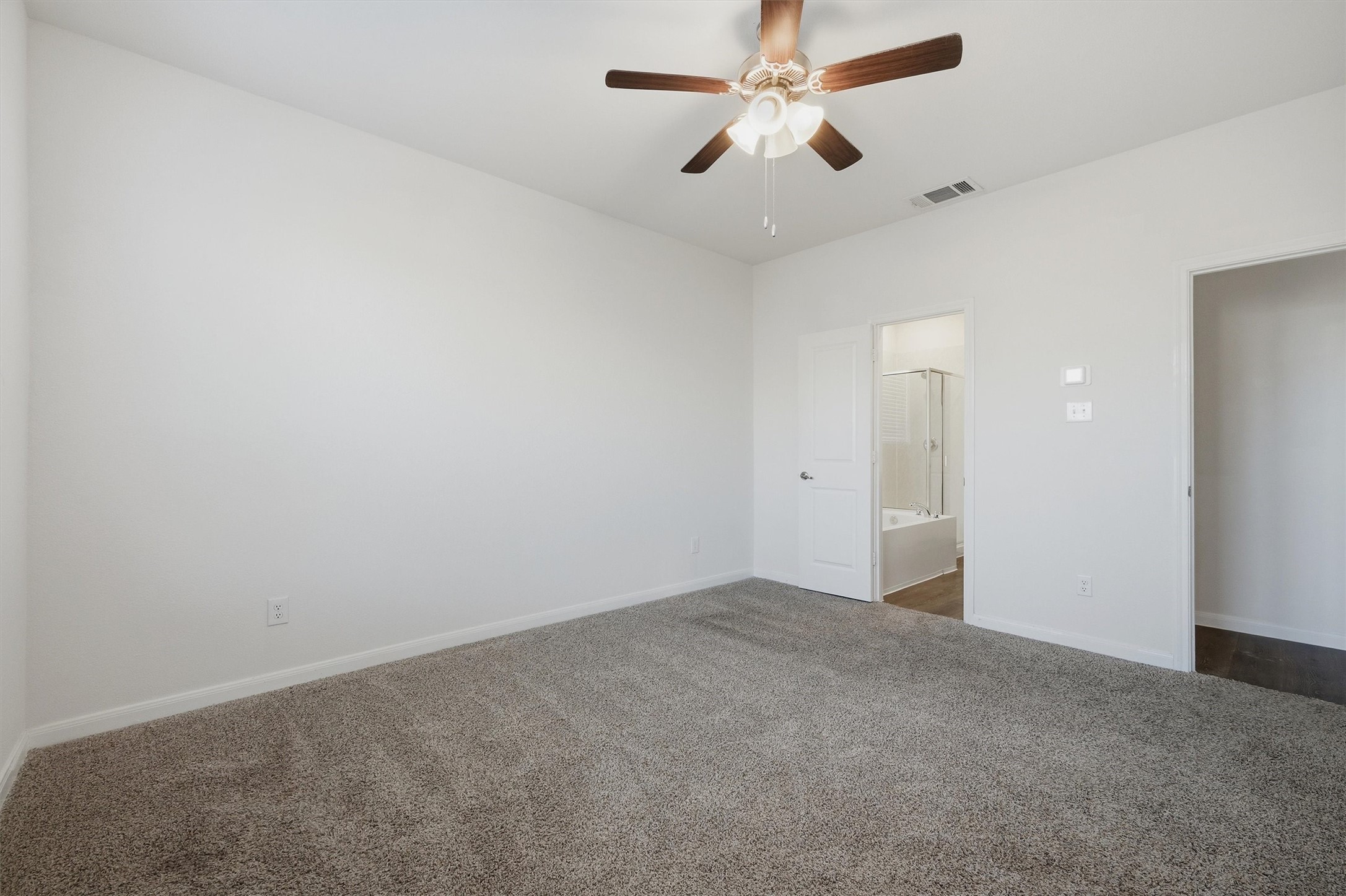 3947 Oak Creek Circle Denison TX 75020