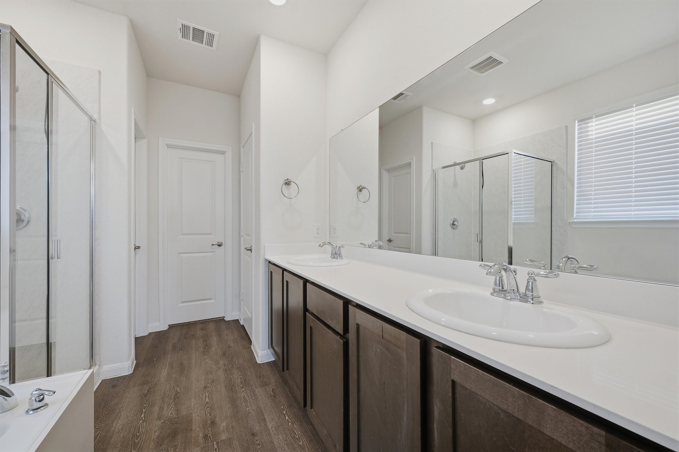 3947 Oak Creek Circle Denison TX 75020