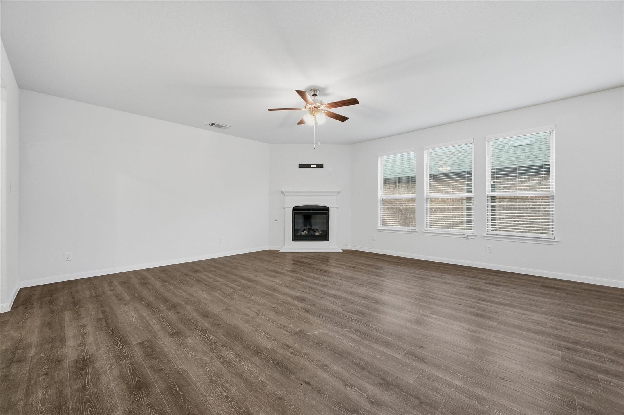 3947 Oak Creek Circle Denison TX 75020