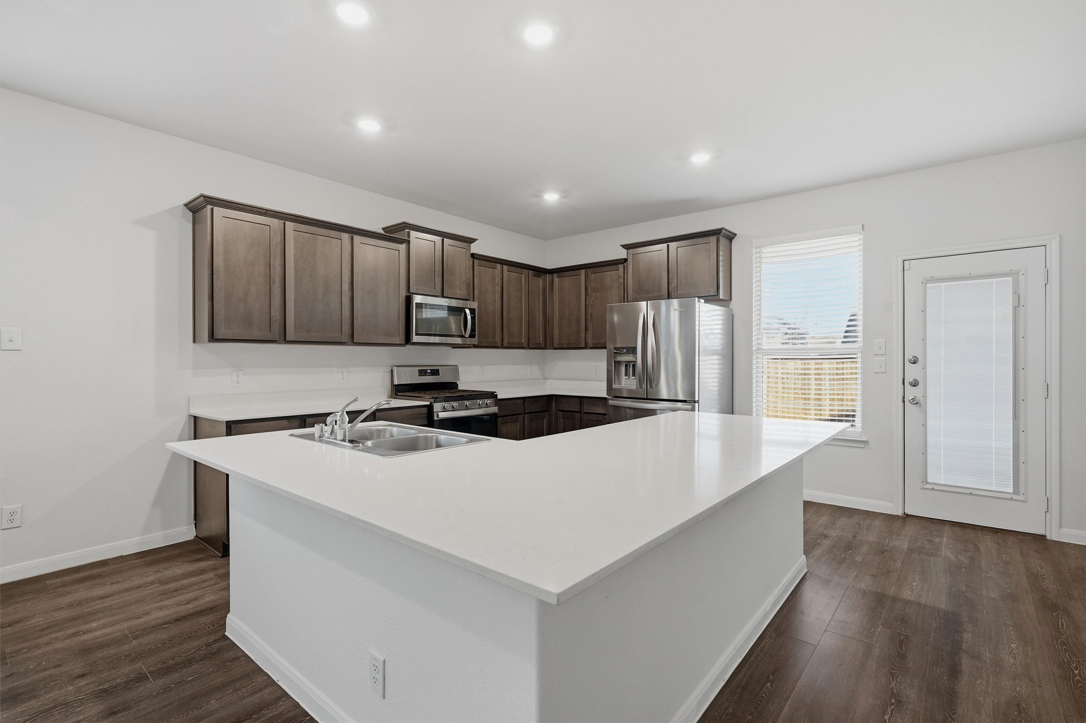 3947 Oak Creek Circle Denison TX 75020