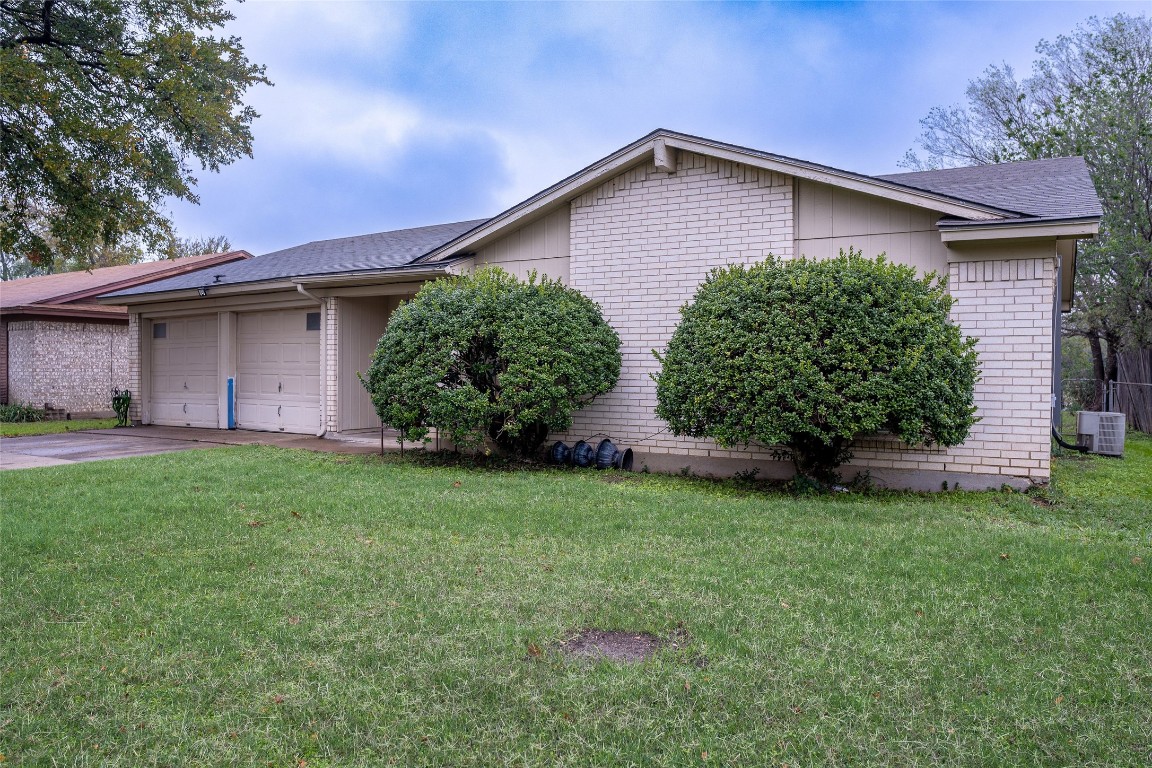 3721 Cobblestone Drive Forest Hill TX 76140