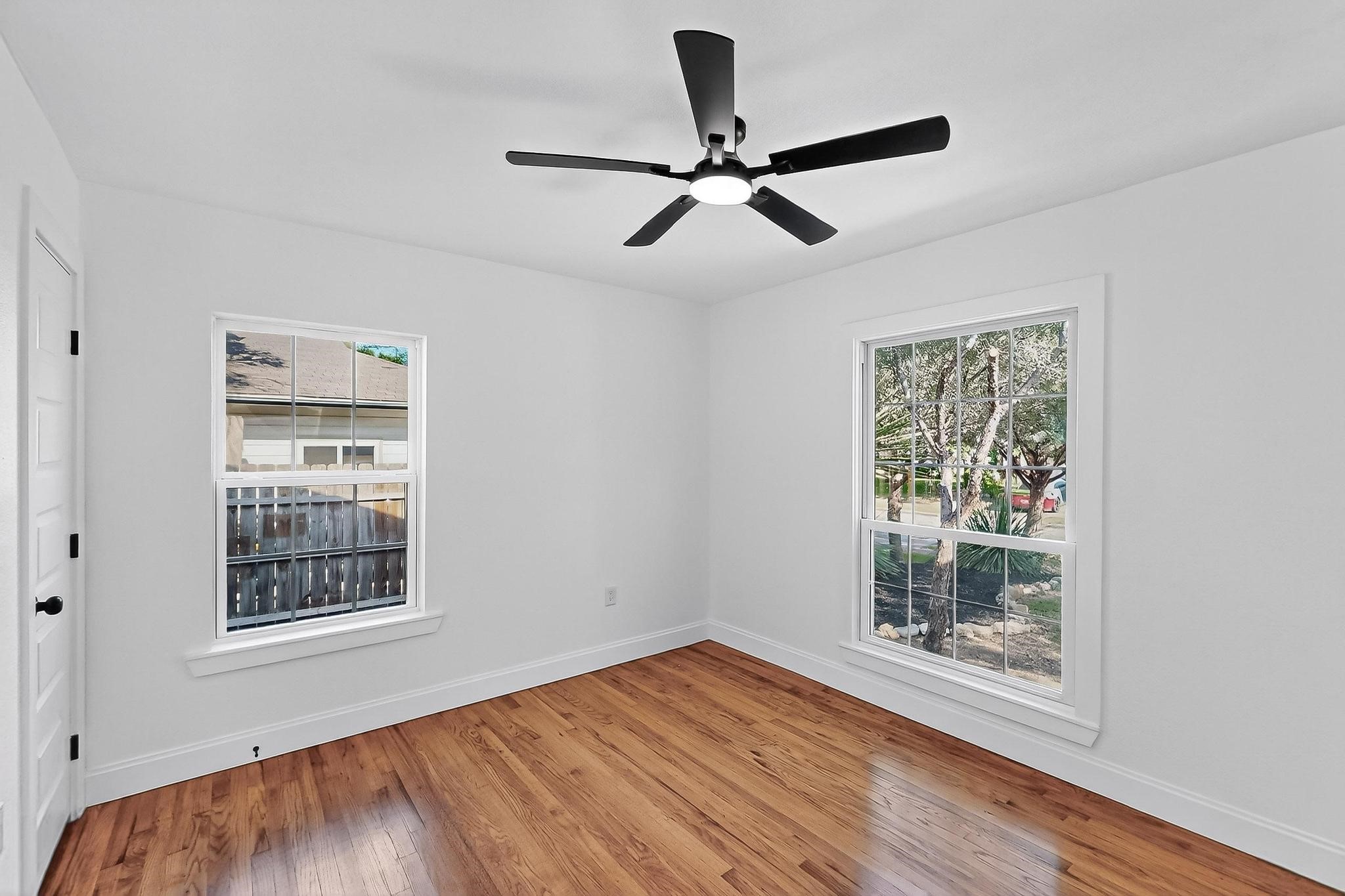 1105 Ryan Avenue Carrollton TX 75006