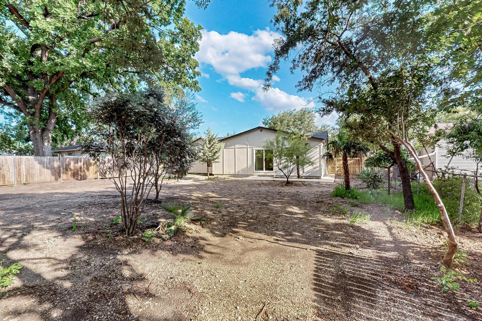 1105 Ryan Avenue Carrollton TX 75006