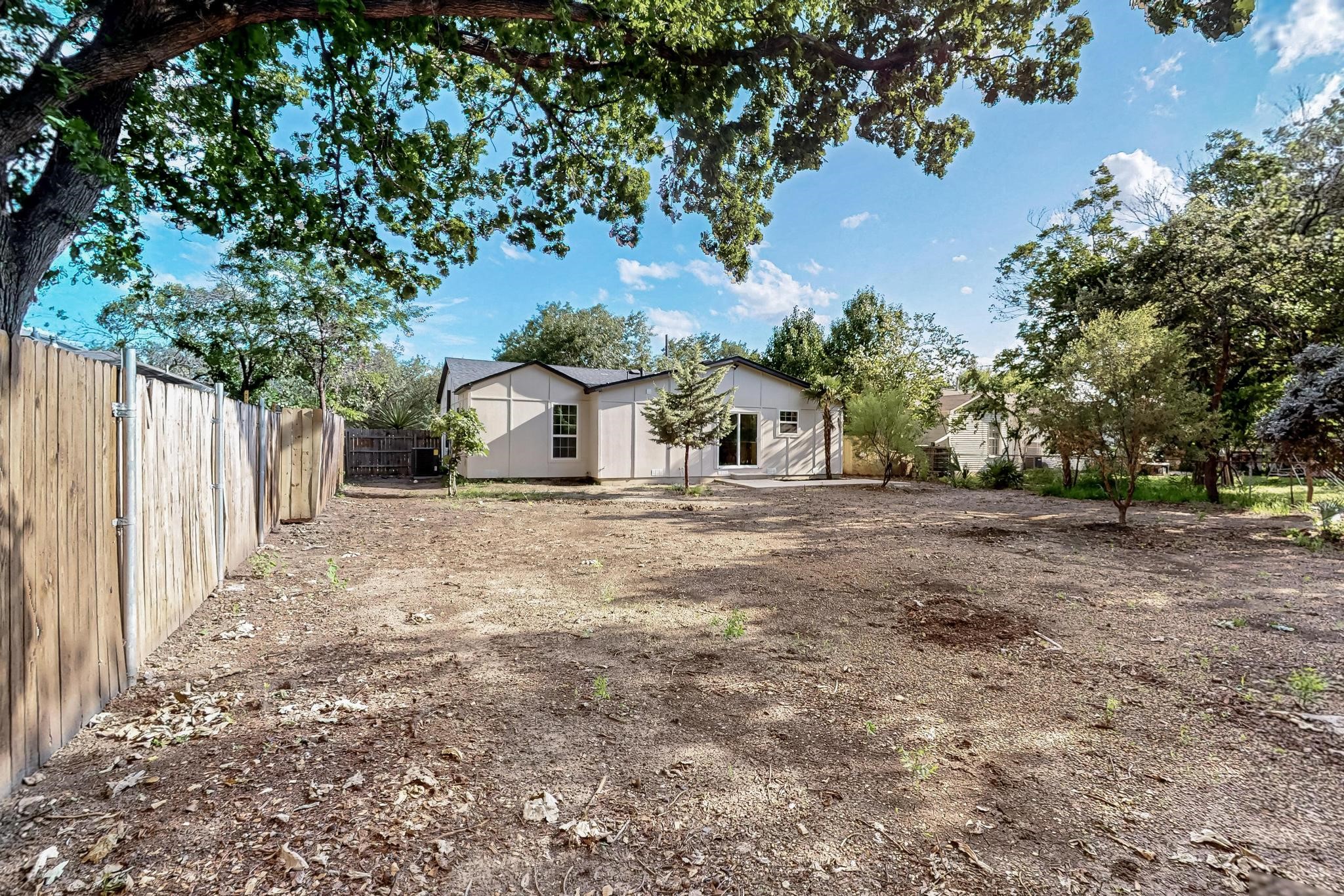 1105 Ryan Avenue Carrollton TX 75006