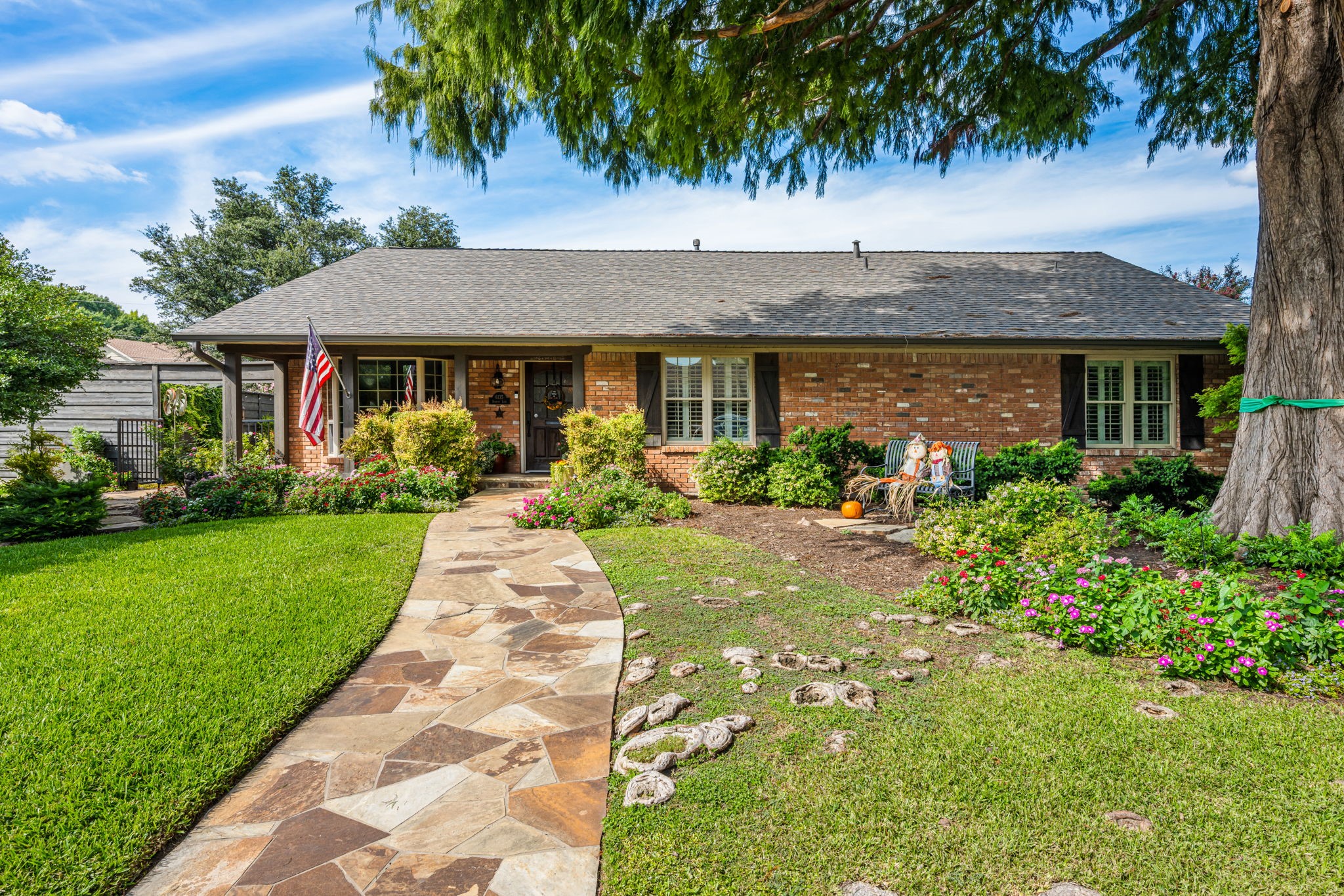 6135 Danbury Lane Dallas TX 75214