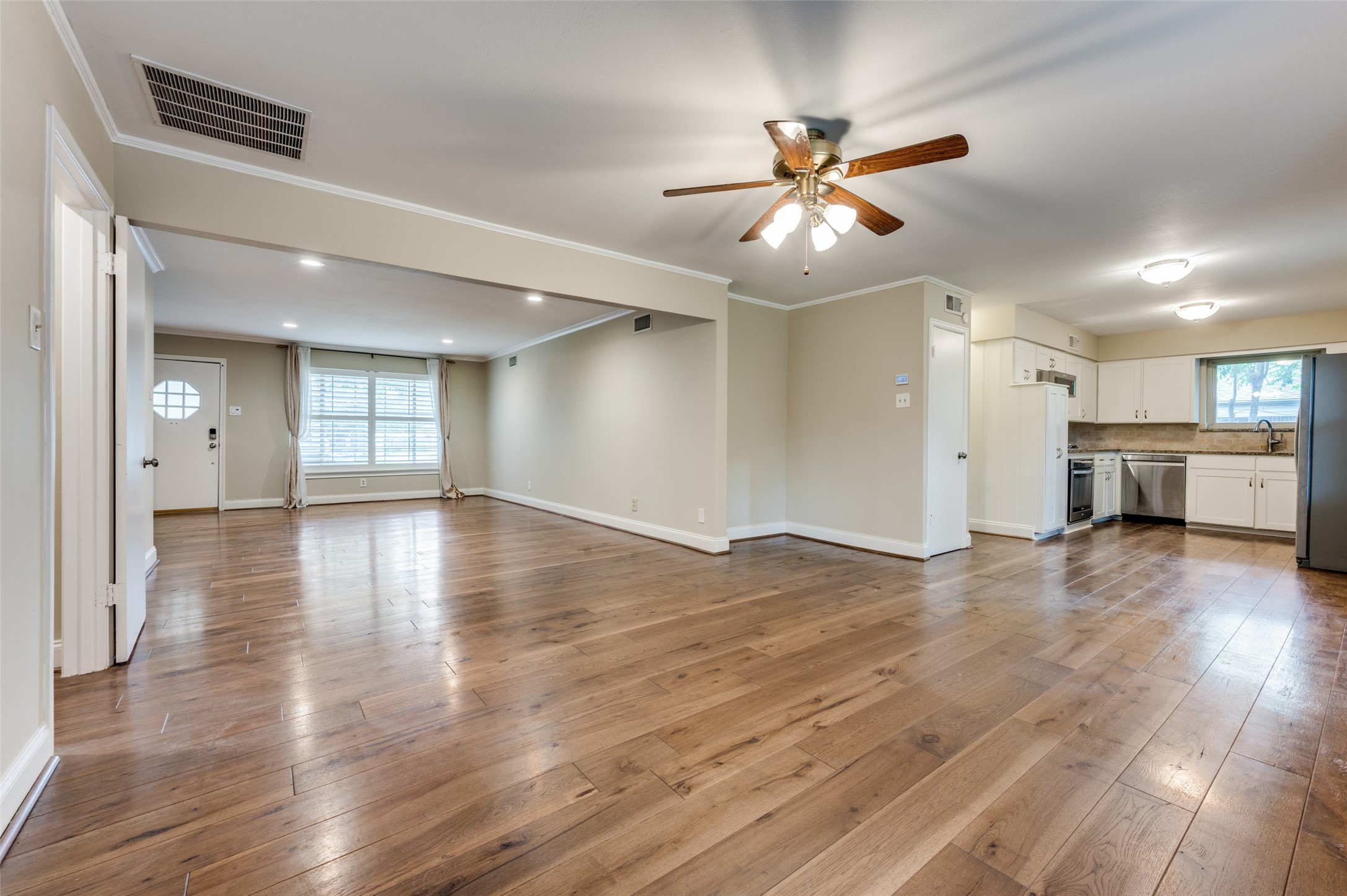 3571 Waldorf Drive Dallas TX 75229