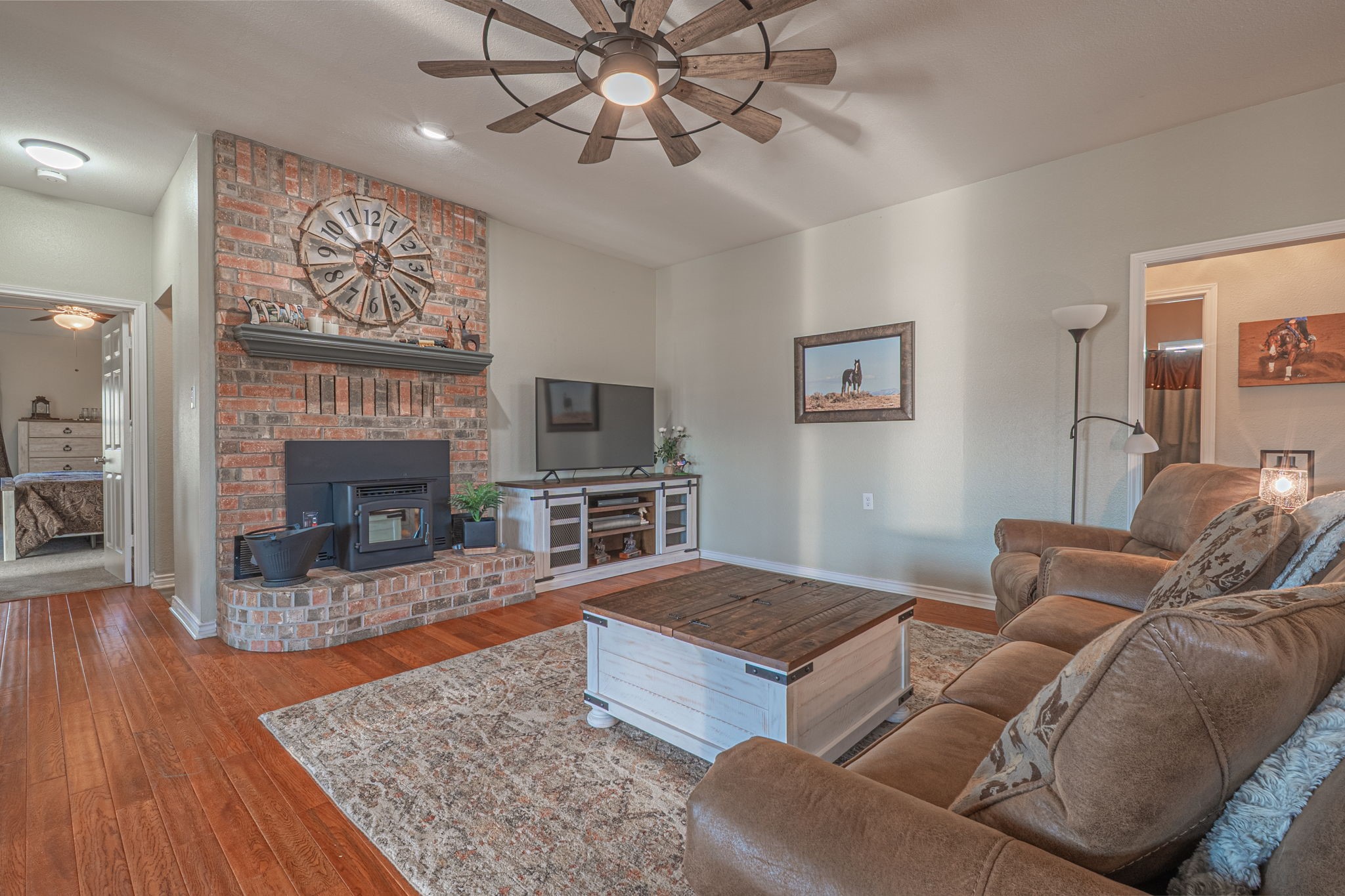 100 San Chez Drive Lake Kiowa TX 76240